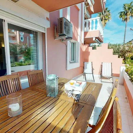 Appartamento Apartamento Breton By Family Homes *